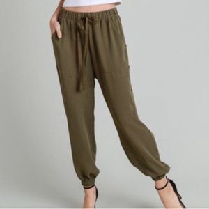 Doe & Rae OLIVE GREEN PANTS